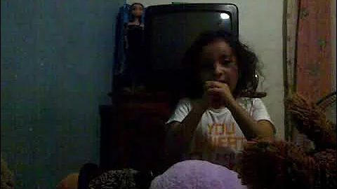 Natalie Chacon dando clases