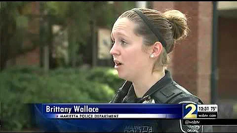 1 dead in rollover crash on I-75 in Cobb County