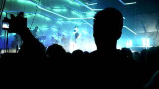 Thom Yorke (Atoms for Peace)-Harrowdown Hill (live 4/6/10 HD)