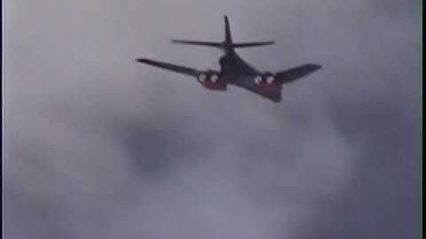 B-1b aileron roll.wmv