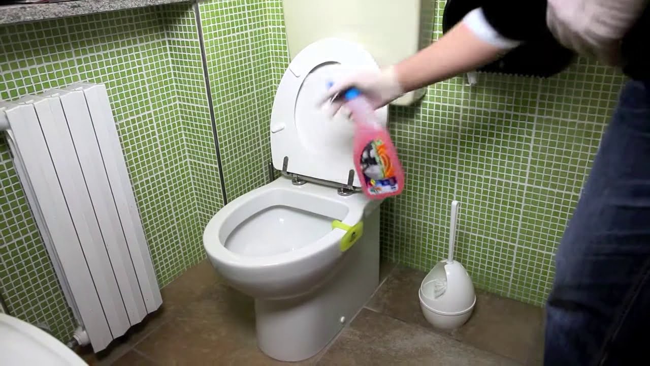Pulizia. lavaggio giornaliero del bagno youtube Pulizia del bagno