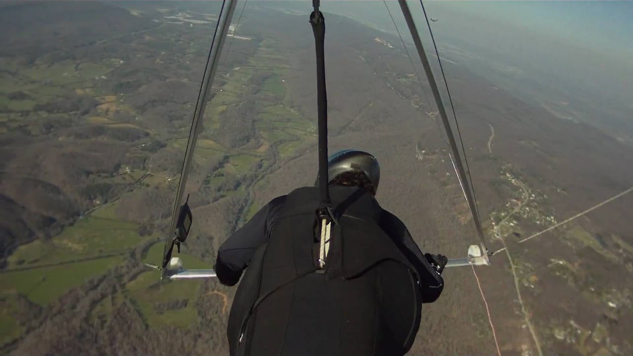 Jet and Hang Glider near midair over Lookout Mountain YouTube