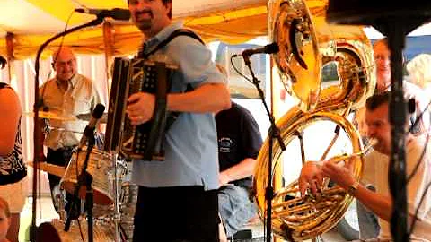 Helena Polka - Beautiful Accordion Music!