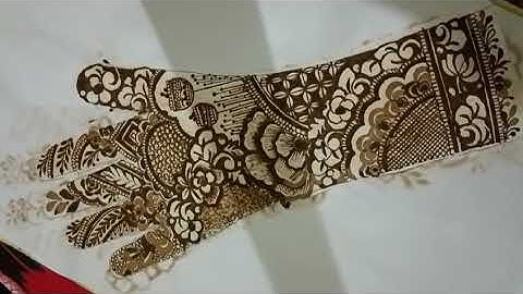 artist by aafiya ( class 7th) m.a.b.f.m academy 😌 student  ⭐heena folder 📁📂 mashallah ⭐