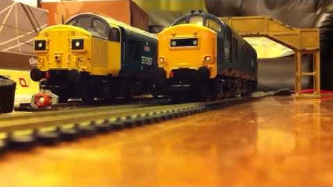 Class 37 DCC Sound 37251 custom horns