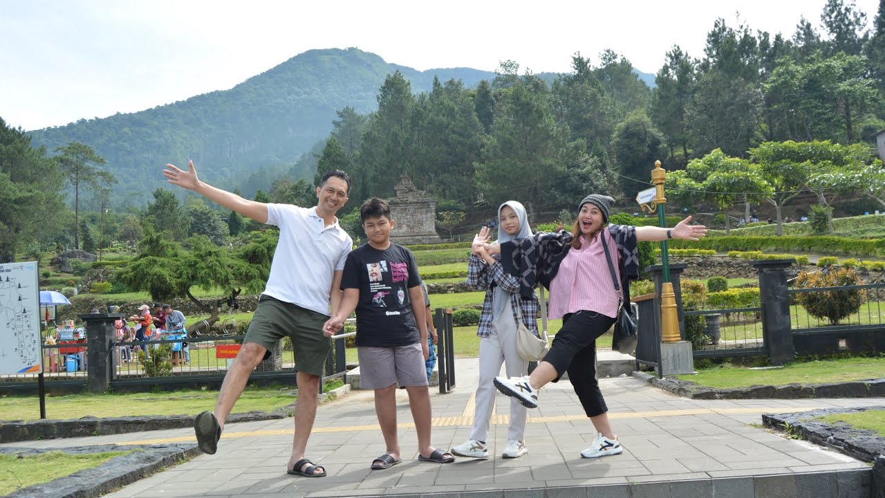 Review Candi Gedong Songo 2025: Wisata Keluarga Adem, Parkir Murah, Fotografer Ibu-Ibu Profesional
