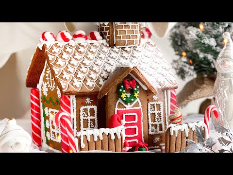 How to Decorate and Assemble the Ultimate Gingerbread House (2021) | Tutorial by Honeydo