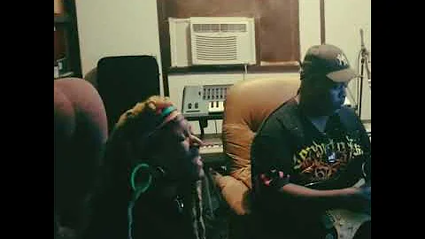 Vibing & creating  with Lee Tate