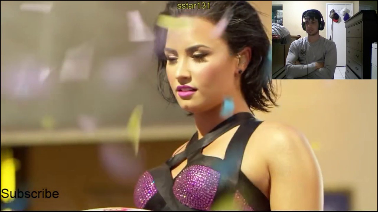 Demi Lovato Sexy Move Reaction Youtube