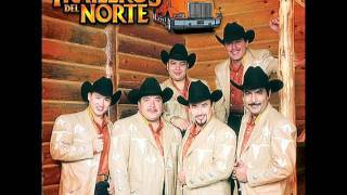 Video thumbnail of "Traileros del Norte   Arrastrando la Cobija"