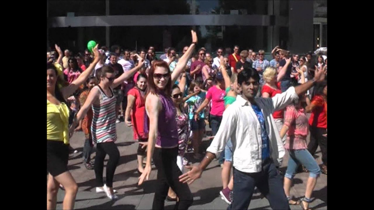 Bollywood Flash Mob in Australia (Canberra) - Official