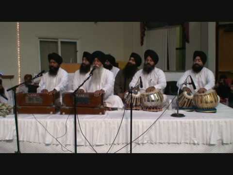 Raag Sorath - Mahalla 5. Shabad from Sri Guru Granth Sahib on page number 624.Bhai Bhai surinder Singh Jodhpuri with Bhai Sarabjit Singh Laddi at Fremont Gurdwara, CA, USA on the celebrations of Divali / Bhandichod Divas 2008.