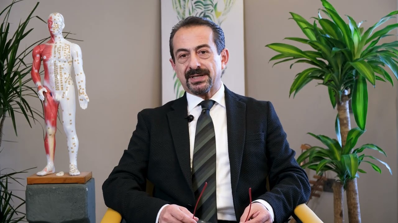 Algoloji (Ağrı) Uzmanı: Prof. Dr. Ercan Gürses Hakkında