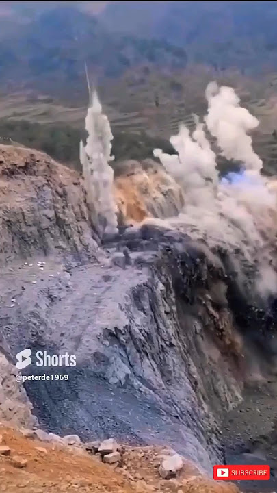 'Explosive Rock Blasting: Dynamite Action 💣'