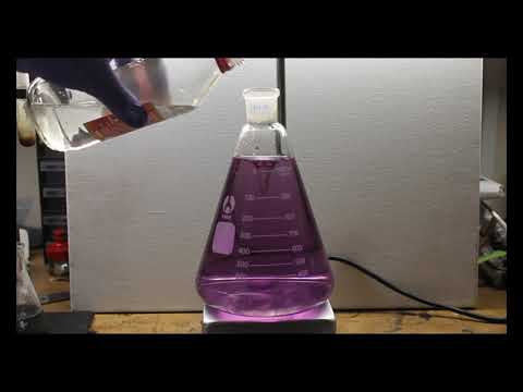 Βίντεο: Τι δείχνει ένα pH 7 για μια ουσία;