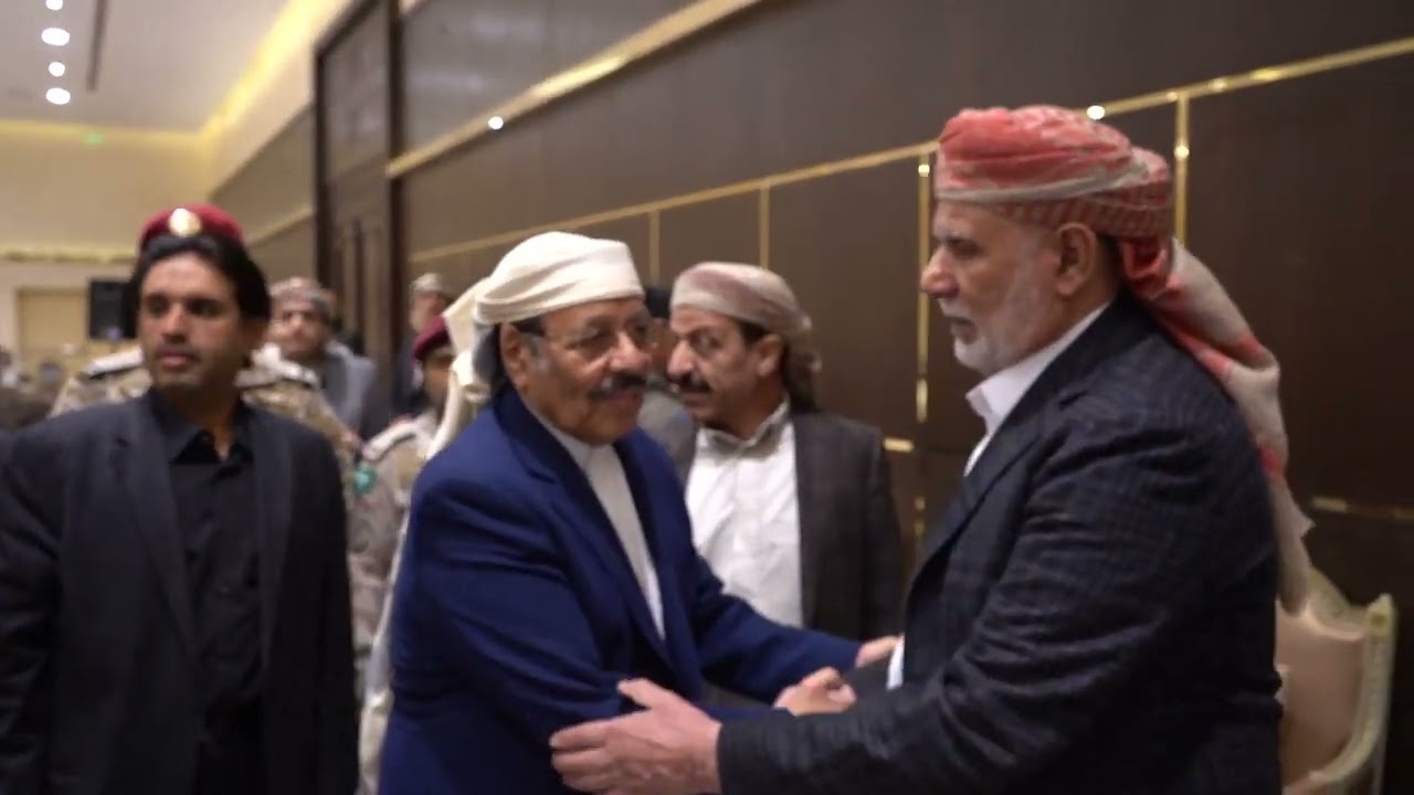 مراسيم عزاء الشيخ حسين بن عبدالله بن حسين الأحمر رحمه الله الرياض 2022/4/2