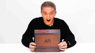 Unboxing the First VeeFriends Treasure Chest! Unboxing the First VeeFriends Treasure Chest!