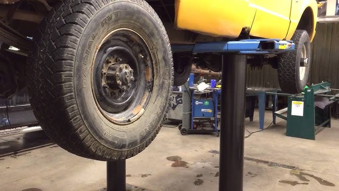 Lift safety and maintenance tips