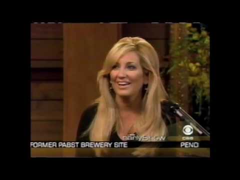 Lee Ann Womack sings Stubborn  11/14/05
