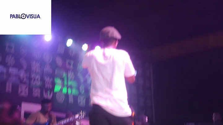 WIZKID PROMISE TO TAKE CARE OF THE CRIPPLE MAN AT THE FELABRATION 2017 AFTER SPRAYING HIM MONEY