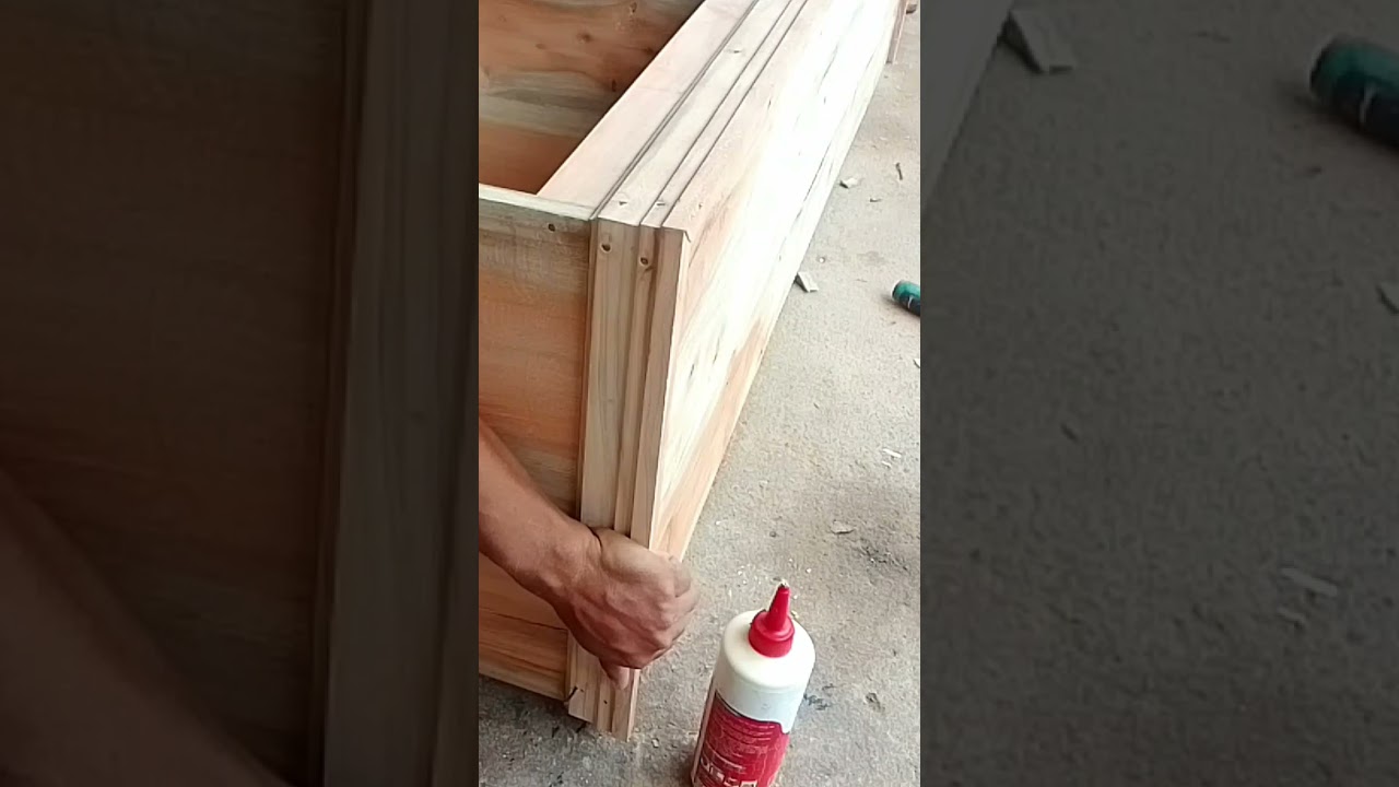 pasang lis lemari 