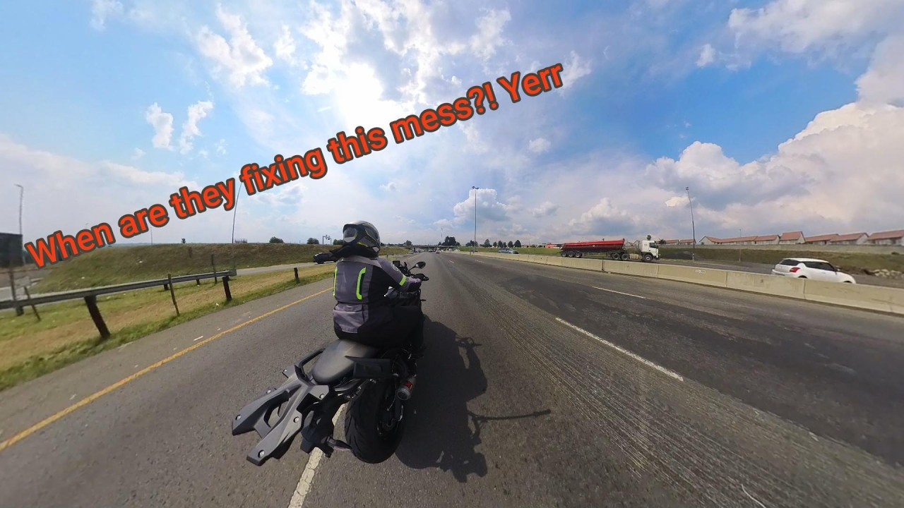 Akra slip-on with s1000XR leaving Mottorad #herrideawakening #motorbikeriding #biker #femalebiker