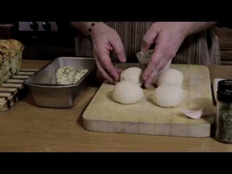 Garlic Bread How To Make Pull Apart Garlic Bread-11-08-2015