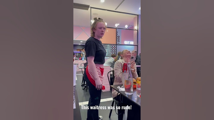 Karen’s Diner waitress gets angry at customers on their phones! #angry #waitress #karen #karens