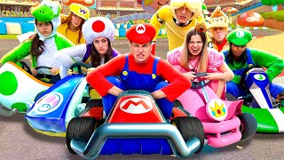 GIOCHIAMO A MARIO KART NELLA VITA REALE CON I NOSTRI AMICI CHALLENGE!🚗