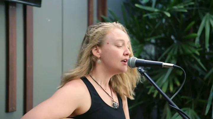 TSE presents Rachel  Laing - Perfect