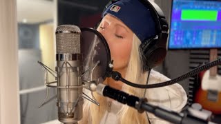 Brenda Mullen - 'Falling' (Harry Styles Cover)