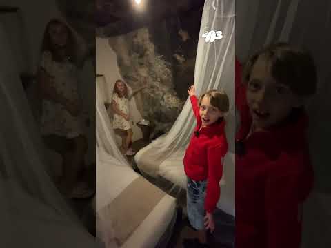 РЕАЛЬНЫЙ отель для ХОББИТОВ!