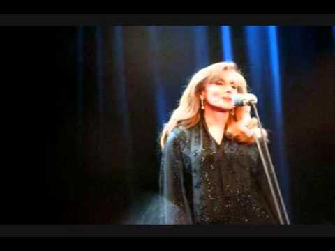 فيروز بناديلك يا حبيبى