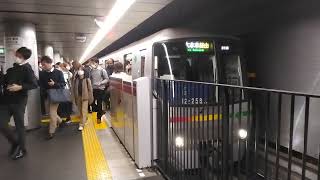 発着:都営地下鉄大江戸線12-000形　光が丘行き