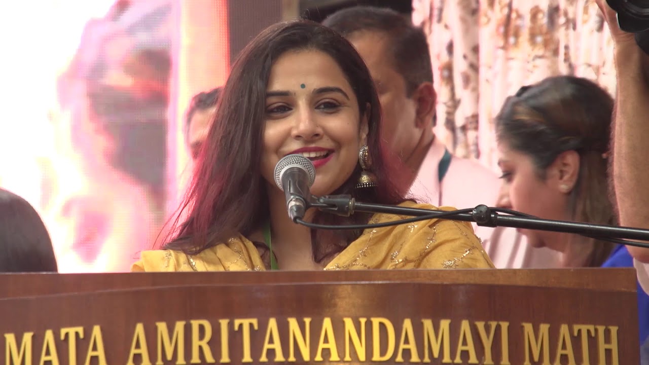 Почему Амма заставляет всех плакать: Видья Балан