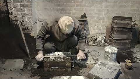 amazing casting process of meat mincer machines with electric furnaces of pig iron in Pakistan ..