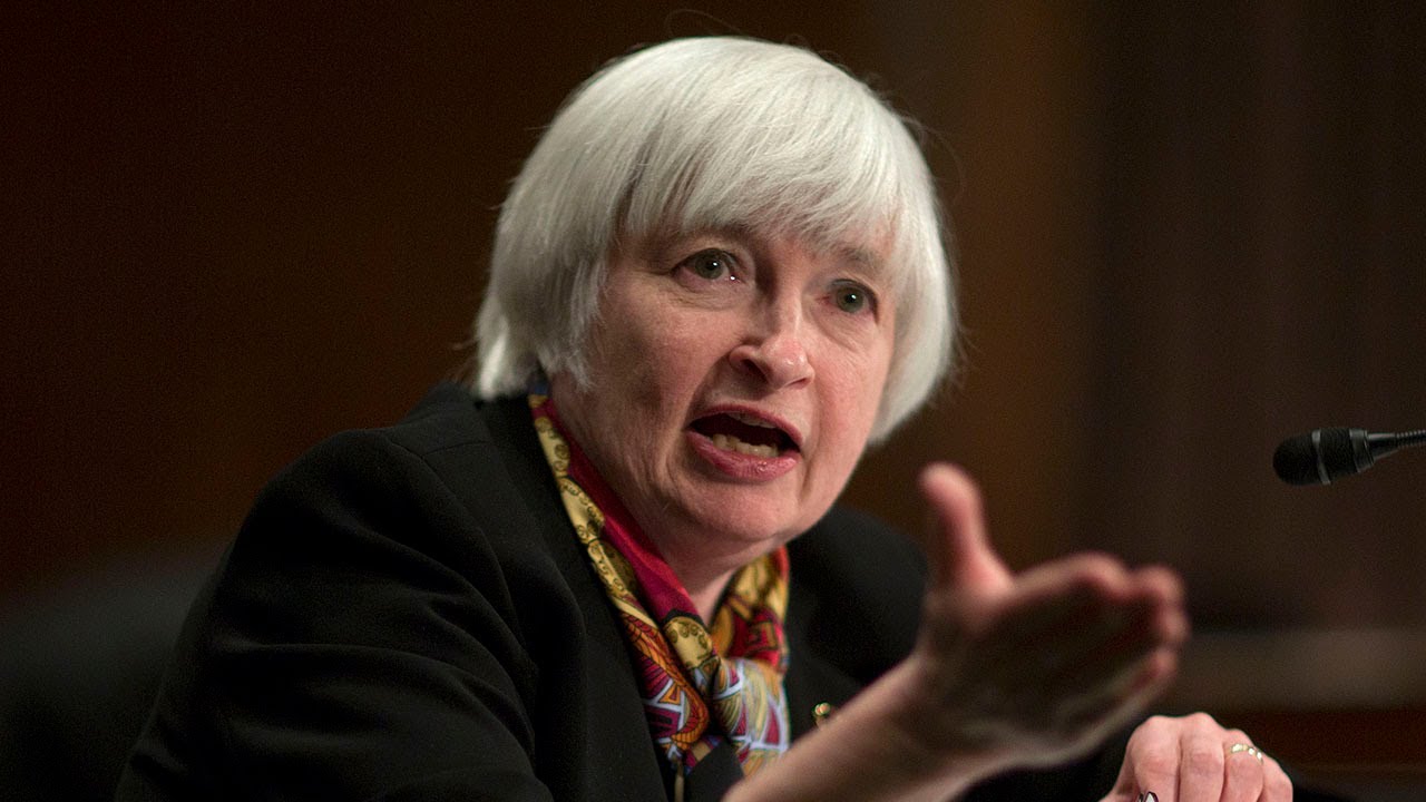 Yellen: Job Market is Weak, Strong Fed Policy Needed