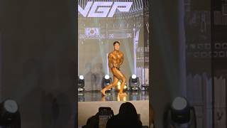 첫 보디빌딩대회 개인포즈무대 #bodybuilding #헬스 #헬린이 #posing #WNGPseoul #클래식피지크 #보디빌딩 #fyp