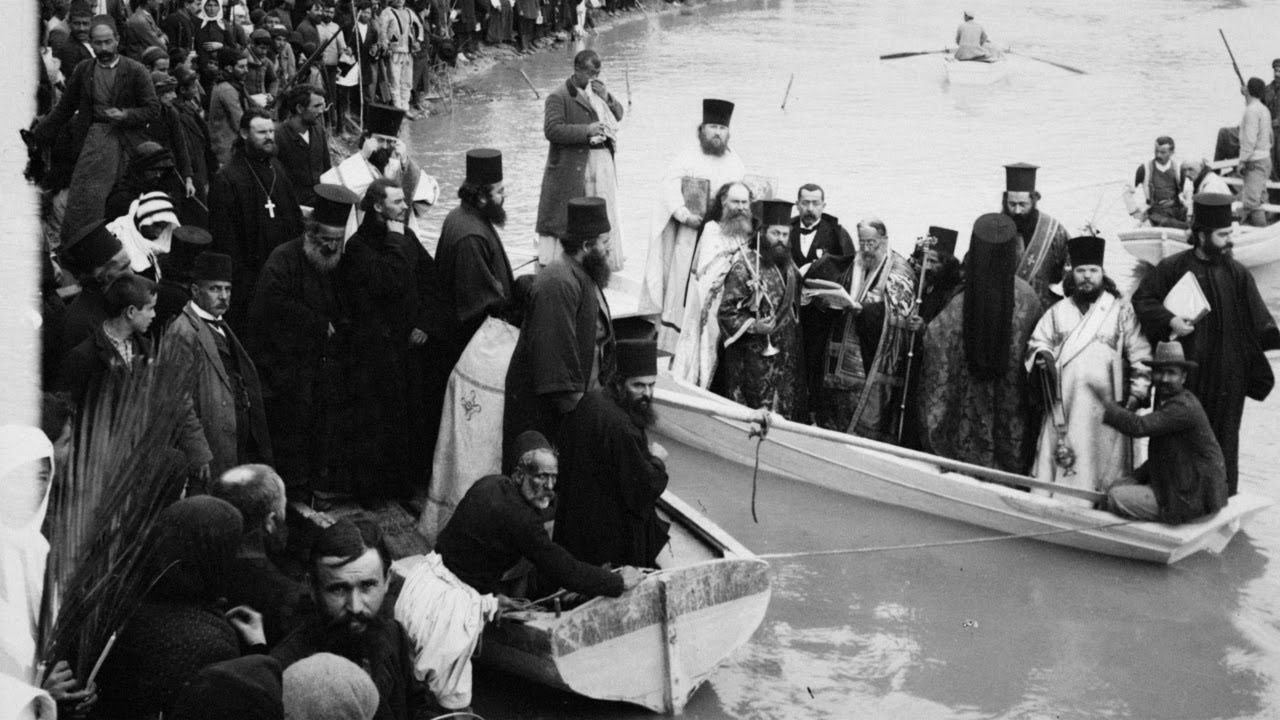 87-й год молчания! слышен гул покойной жизни. на небесах смеются и ...