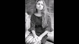 Death in Vegas featuring Hope Sandoval &#39;&#39;Killing Smile&#39;&#39;