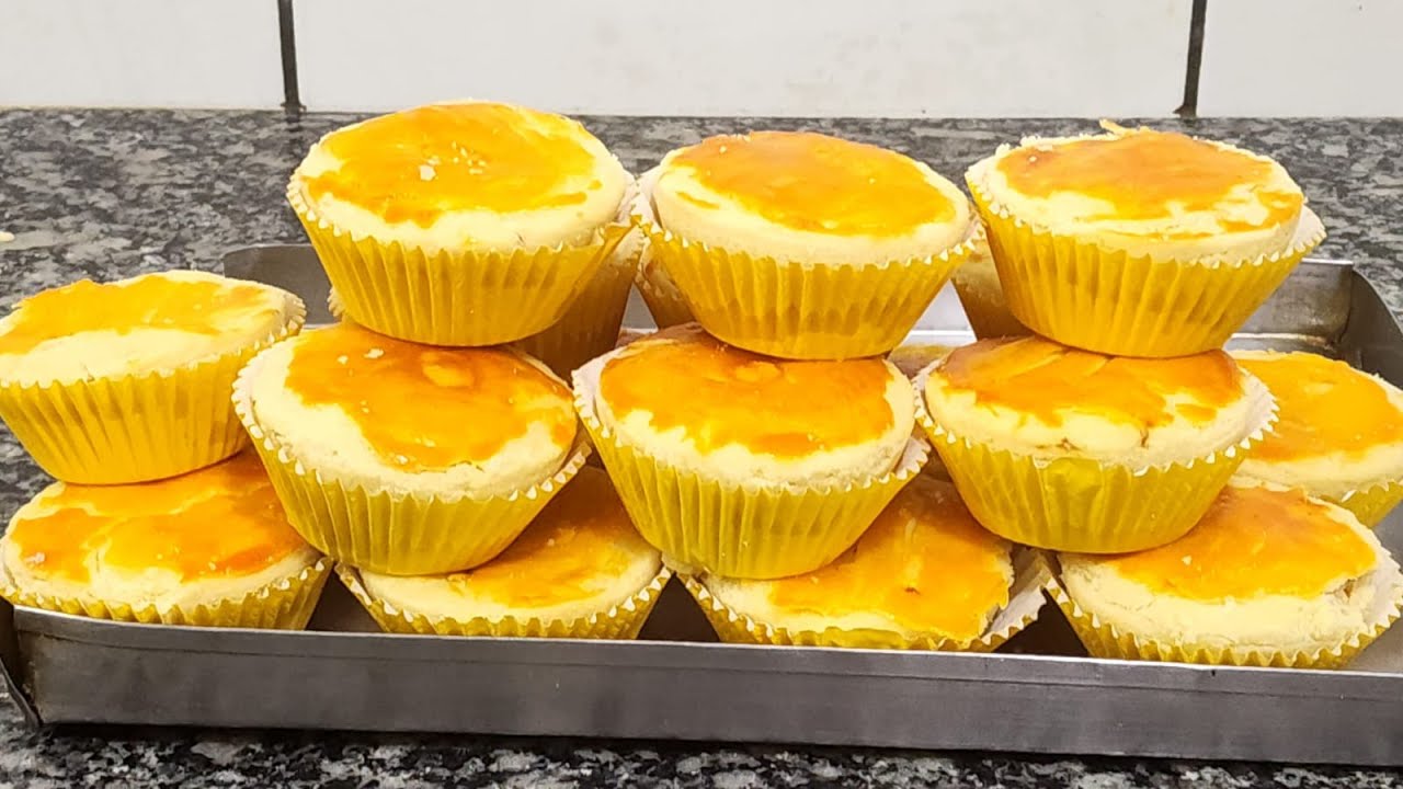 EMPADAS DE CARNE SECA COM CATUPIRY QUE DERRETE NA BOCA COM RECHEIO SUPER CREMOSO  VENDE MUITO