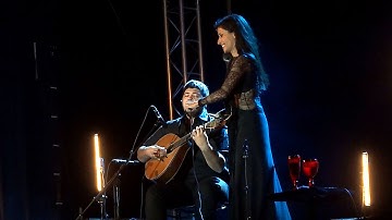 Thumbnail of Ana Moura em Mação: Ana faz cantar os seus músicos! (Feira Mostra, 06.07.2014).