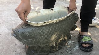 Make a carp  With a plastic mold  With cement