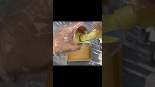 Crafts Zone Studio- Instruction of Fluid Art Keychain