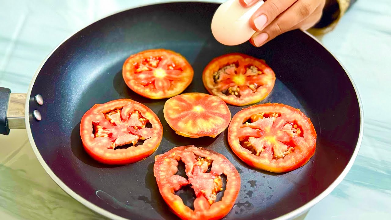 1 Tomato with 2 Eggs!  Quick breakfast in 3 minutes. Simple and delicious