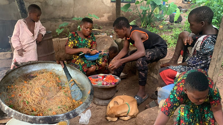 How I Cooked Appetizing Jollof Spaghetti Pasta For My Family For Dinner || African Village Life