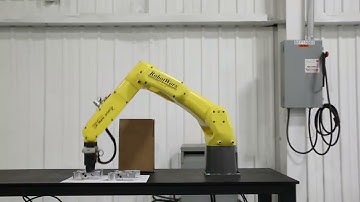 FANUC LR Mate 200iD/7L with R-30iB Controller in Pick and Place Application