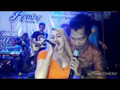 DANGDUT HOT RITA RATU TAWON ♫GALA GALA ♫