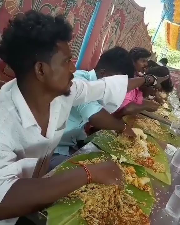 Yakin mau nonton ? Begini cara makan di india