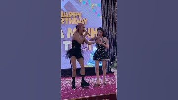 Tuệ Ny quẩy tưng bừng tiệc thôi nôi con trai Hana Cẩm Tiên